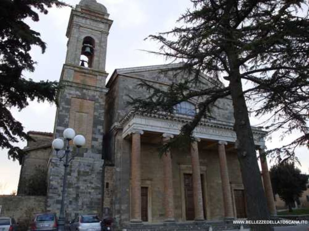 La cattedrale di Montalcino La cattedrale di Montalcino