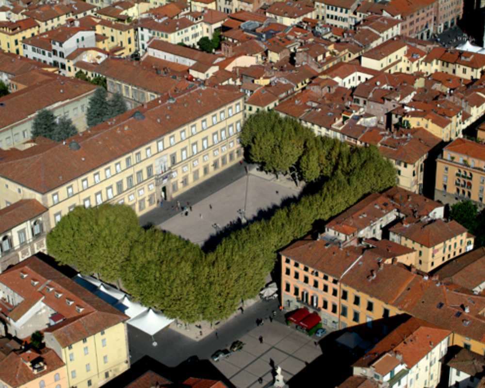 Piazza Napoleone from above