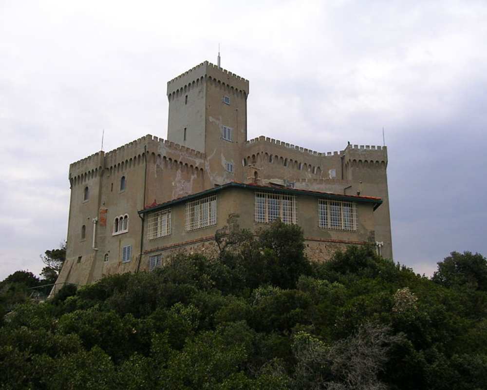Schloss Sidney Sonnino in Quercianella