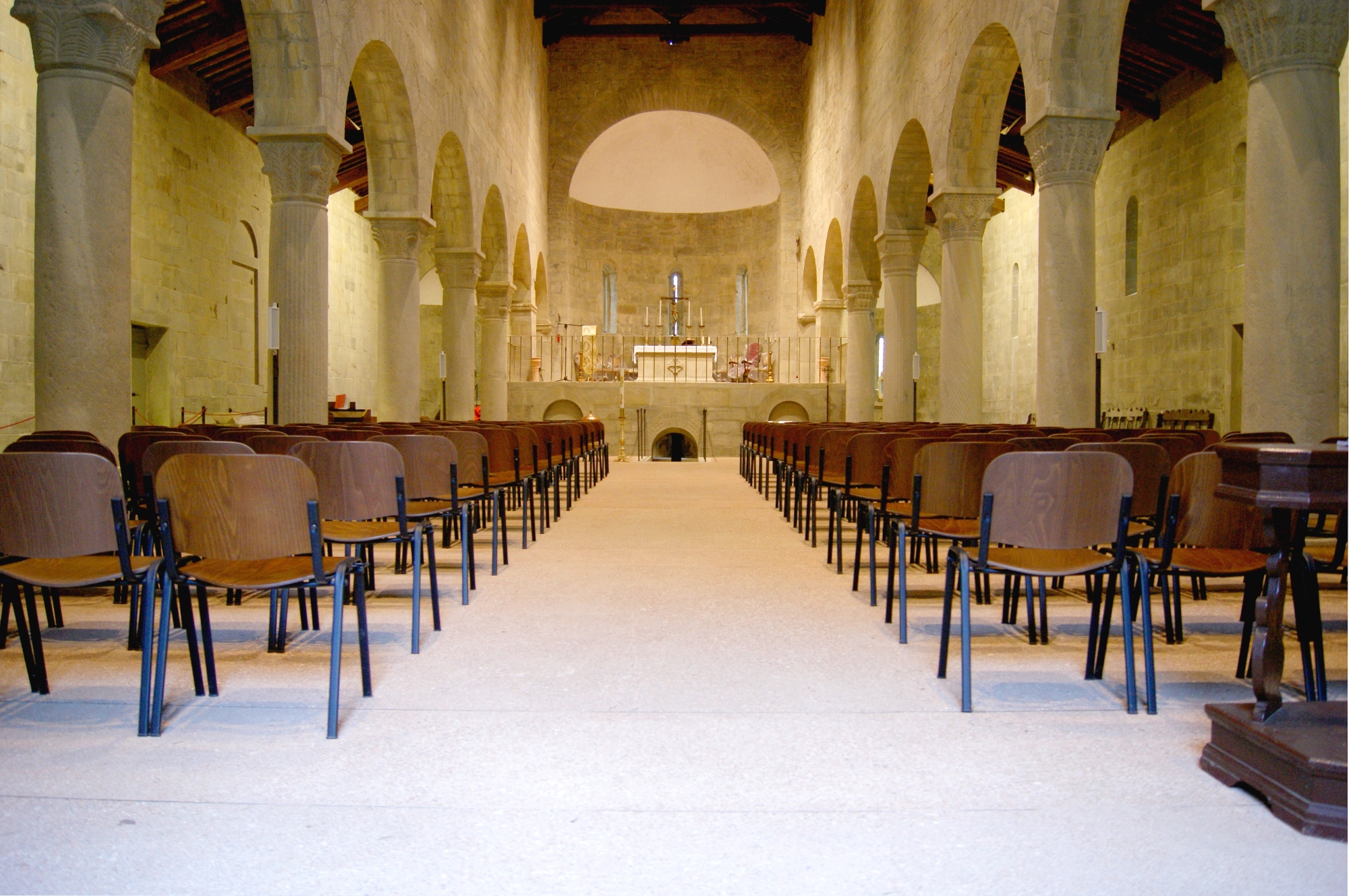Der Kircheninnenraum