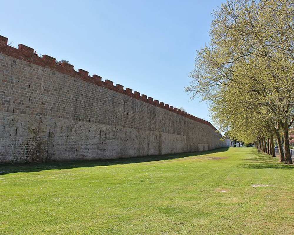 Spaziergang auf der Stadtmauer