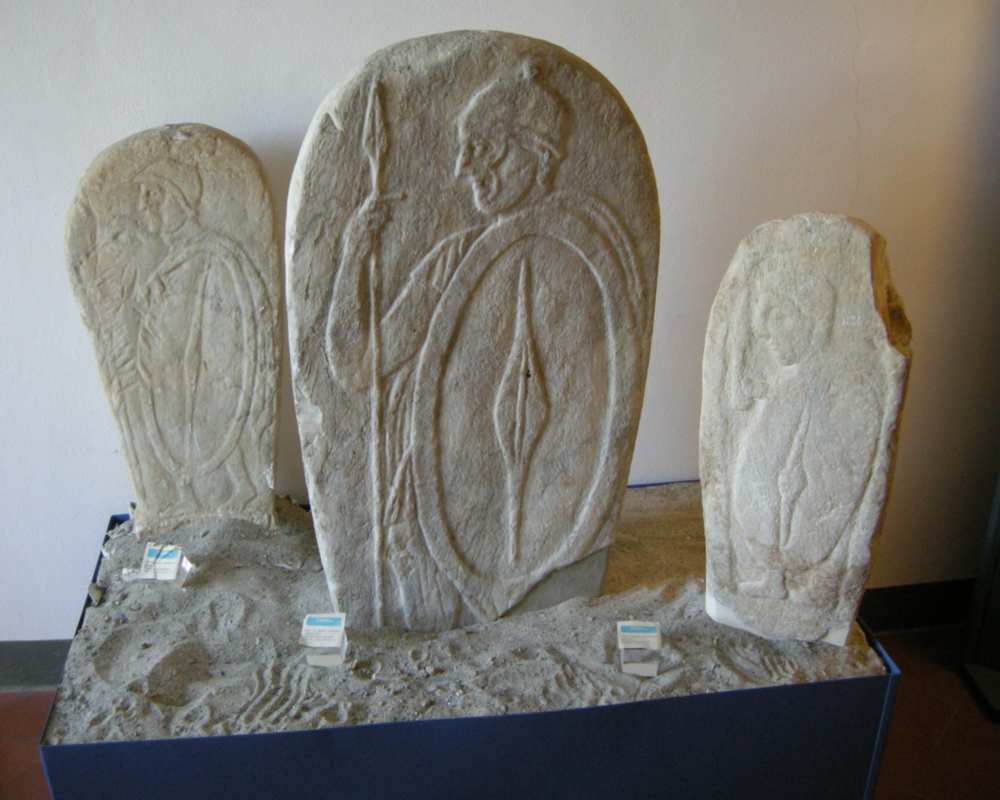 Pierres tombales de la nécropole de Castiglioncello