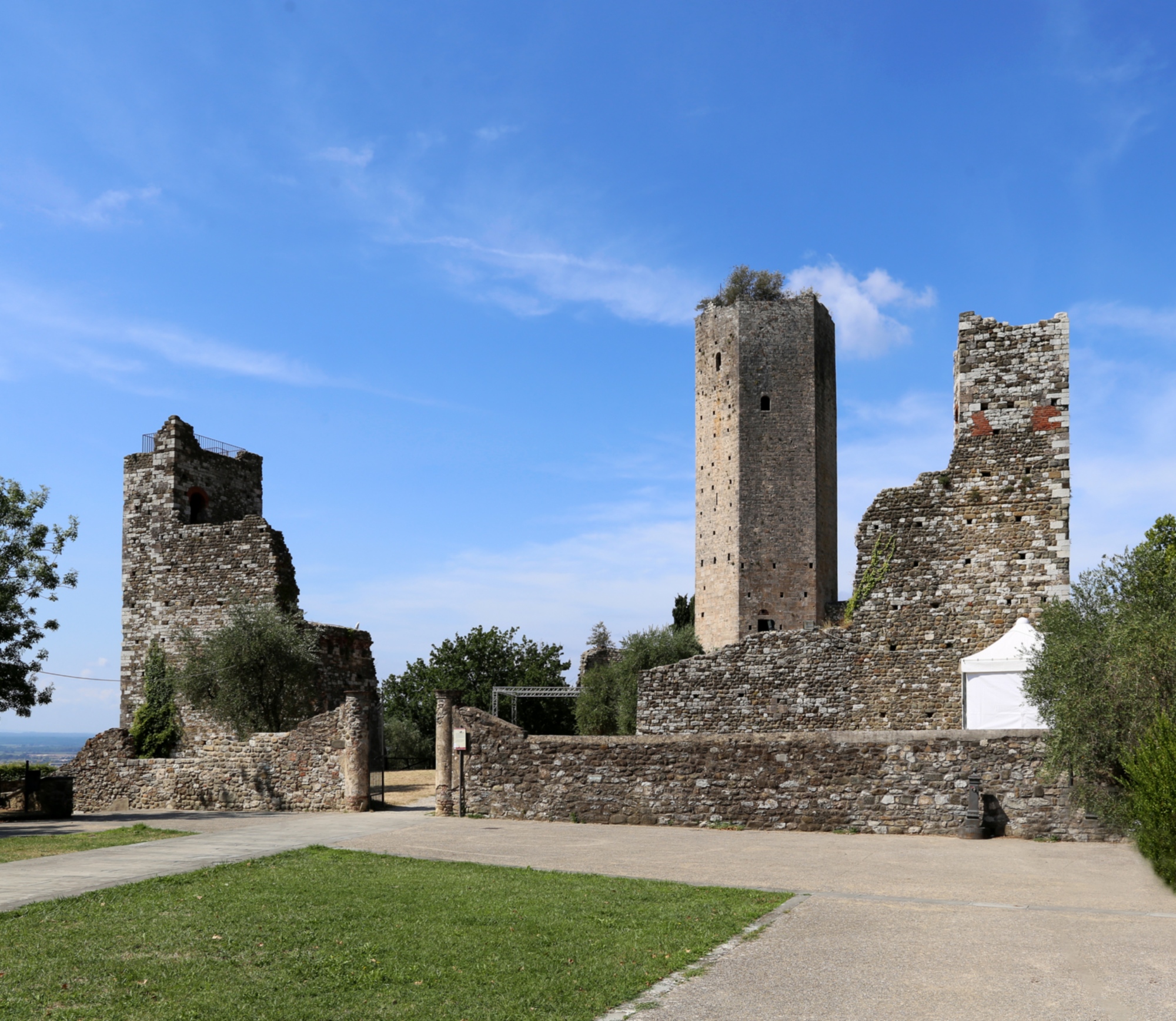 Rocca Castruccio, Serravalle