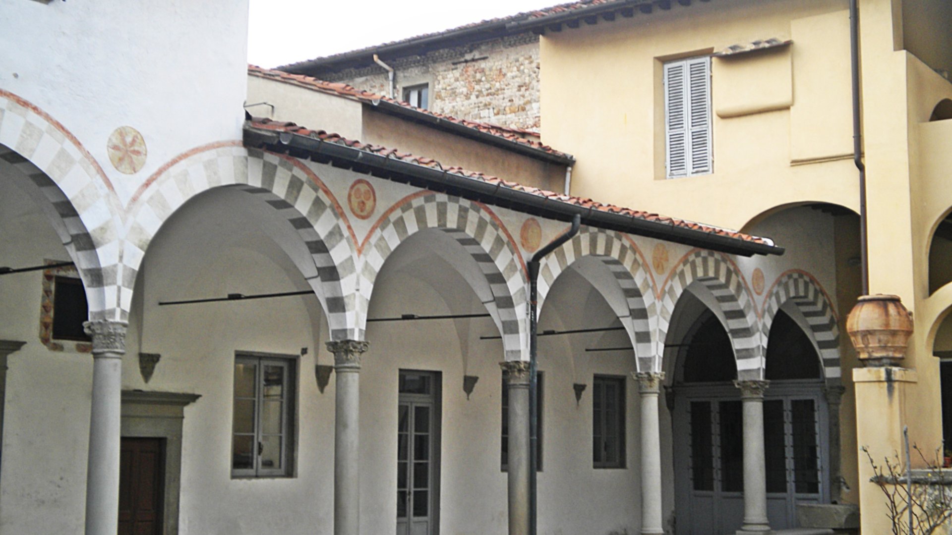 San Niccolò's cloister