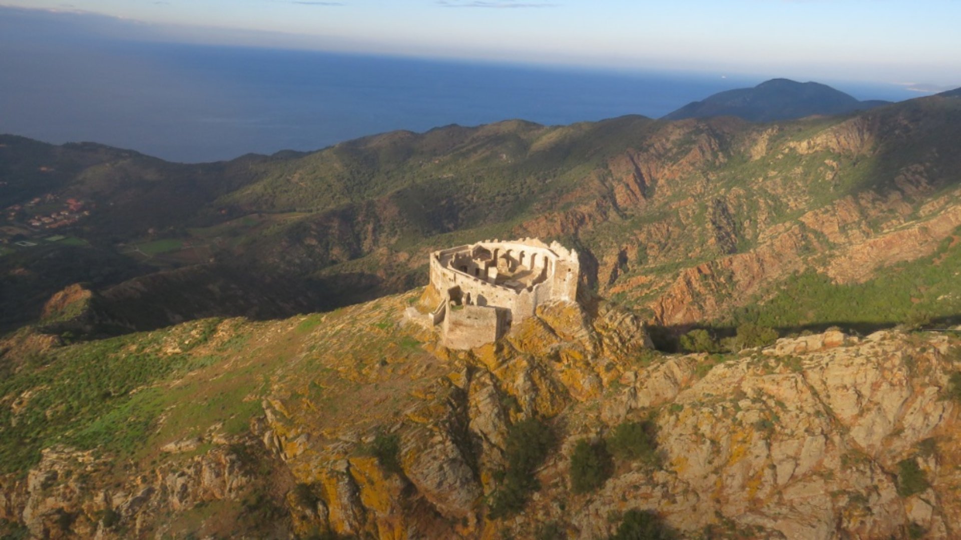 Castillo en Volterraio, Isla de Elba