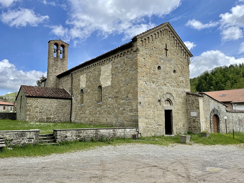 Badia di Montepiano, esterno