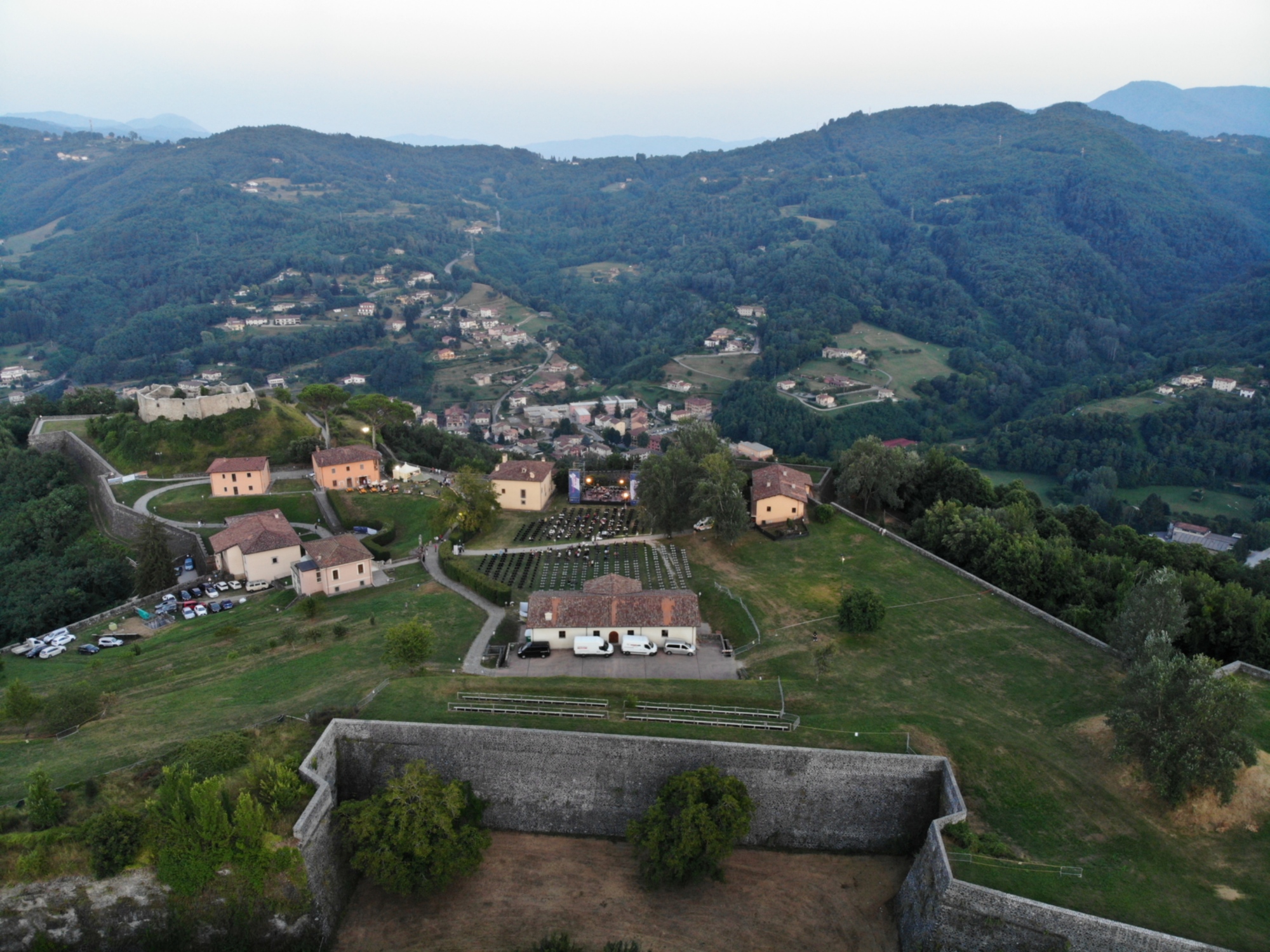 Vista della Fortezza di Mont'Alfonso dall'alto