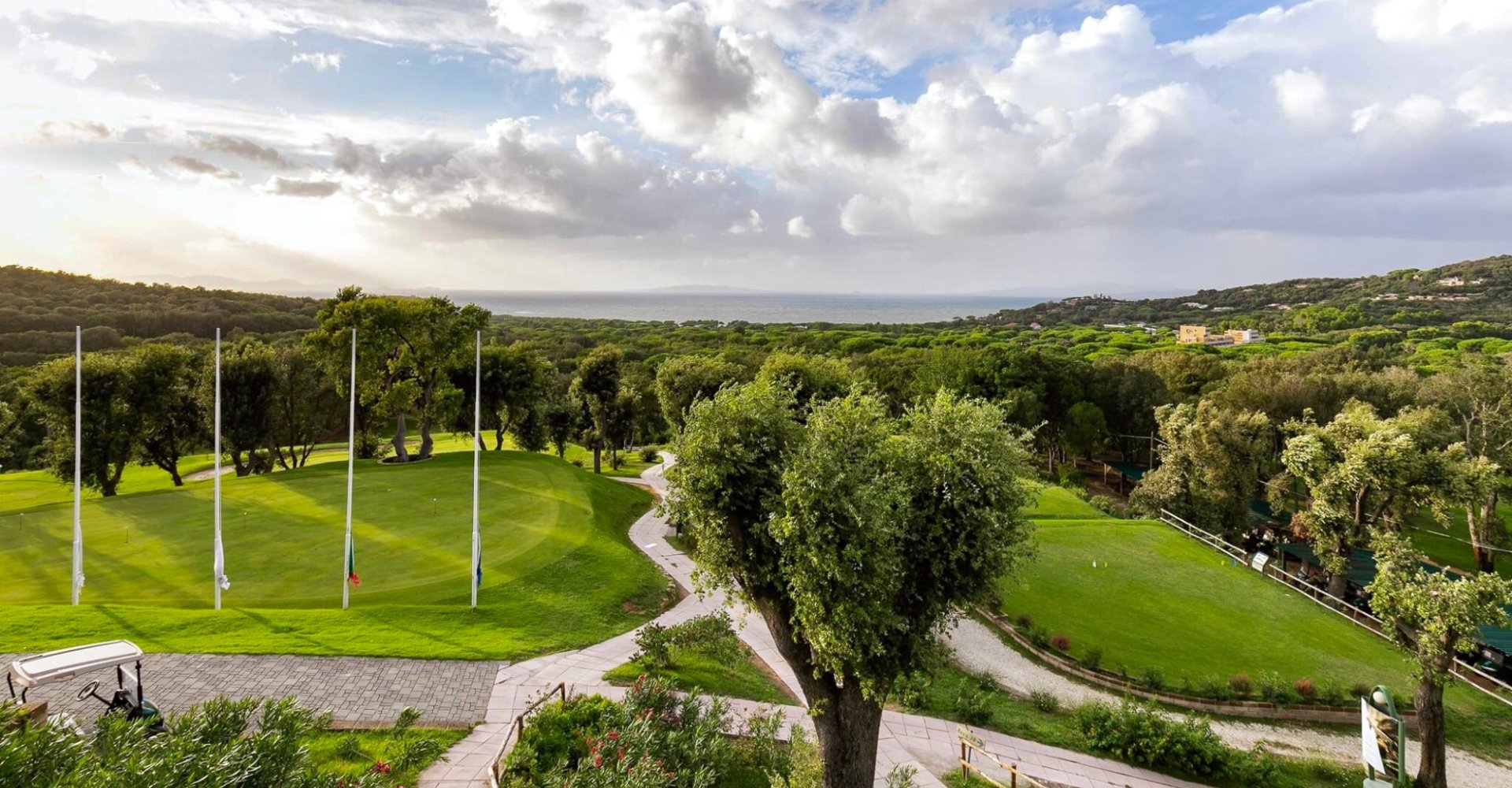 La vue depuis la terrasse du Club de golf Punta Ala
