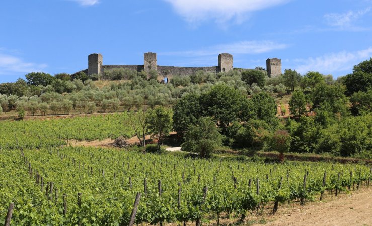 Castillo de Monteriggioni en la Vía Francígena Toscana