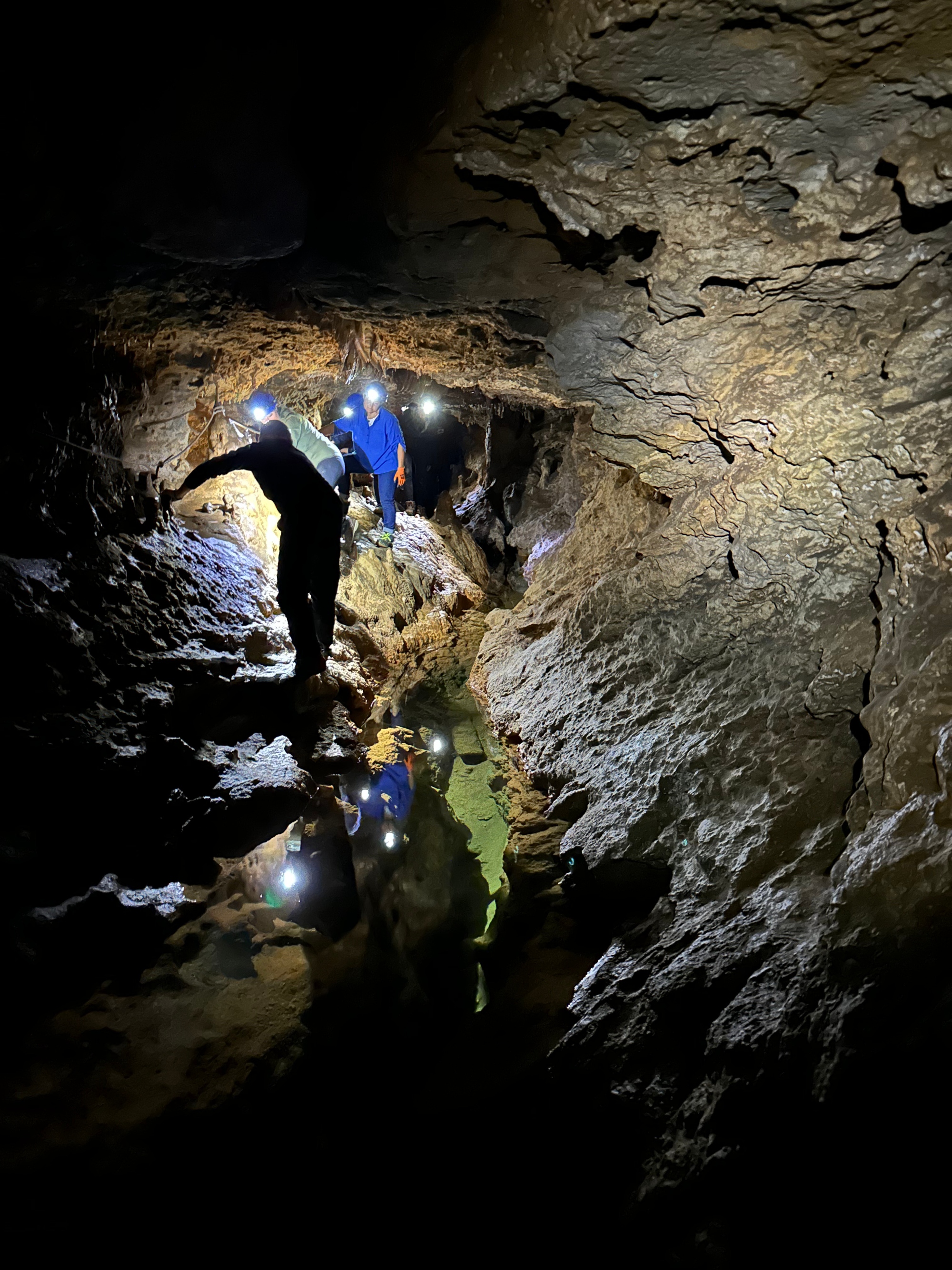 Visita guidata alla Grotta degli Stretti