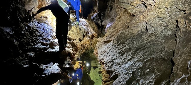 Guided tour of the Grotta degli Stretti