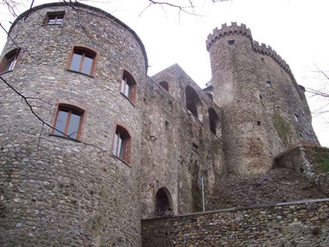 Castello di Fosdinovo Castello di Fosdinovo