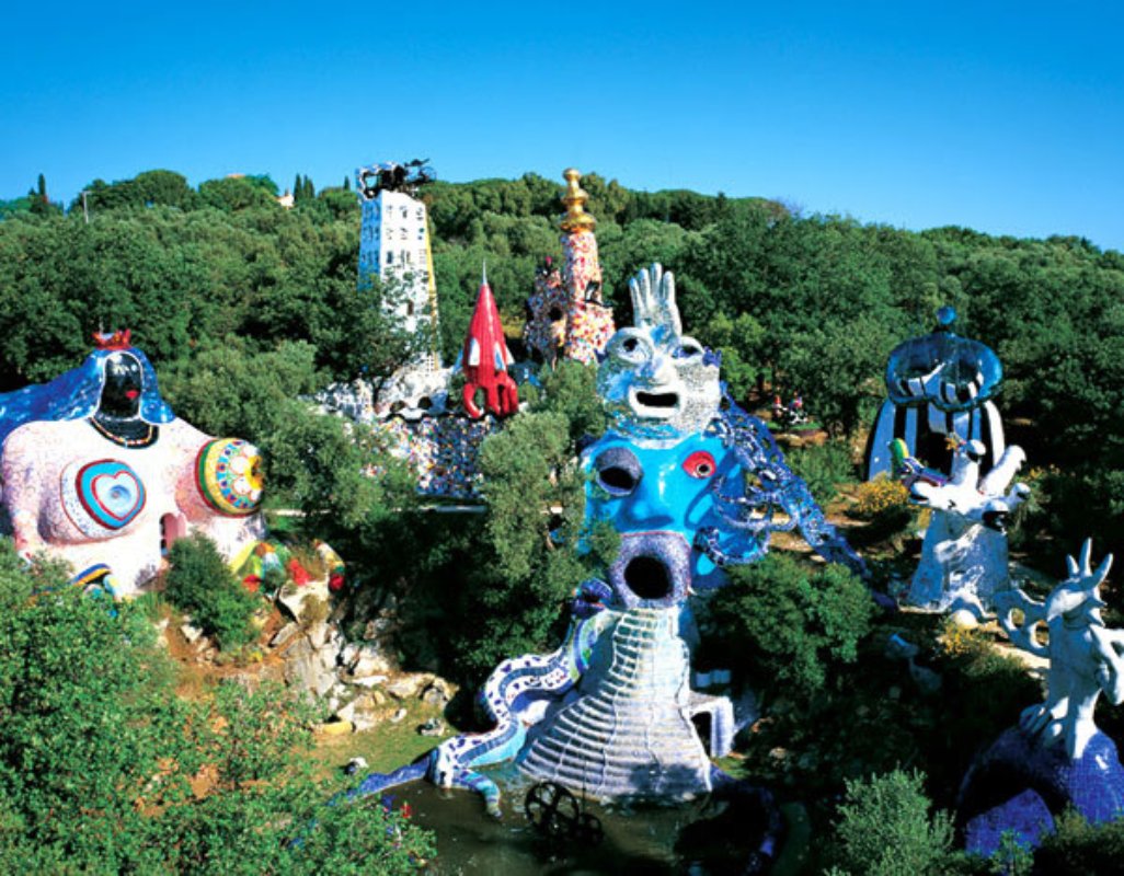 Niki De Saint Phalle e il Giardino dei Tarocchi Niki De Saint Phalle e il Giardino dei Tarocchi