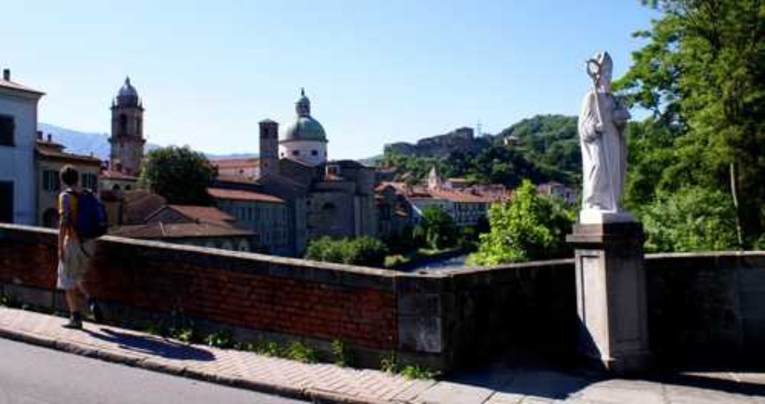 Il centro storico di Pontremoli Il centro storico di Pontremoli