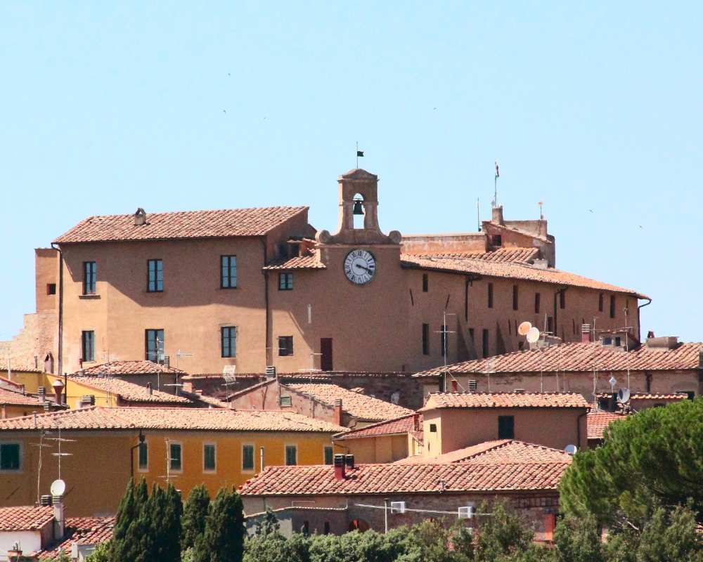 Castello dei Vicari (Castle of the Vicars)