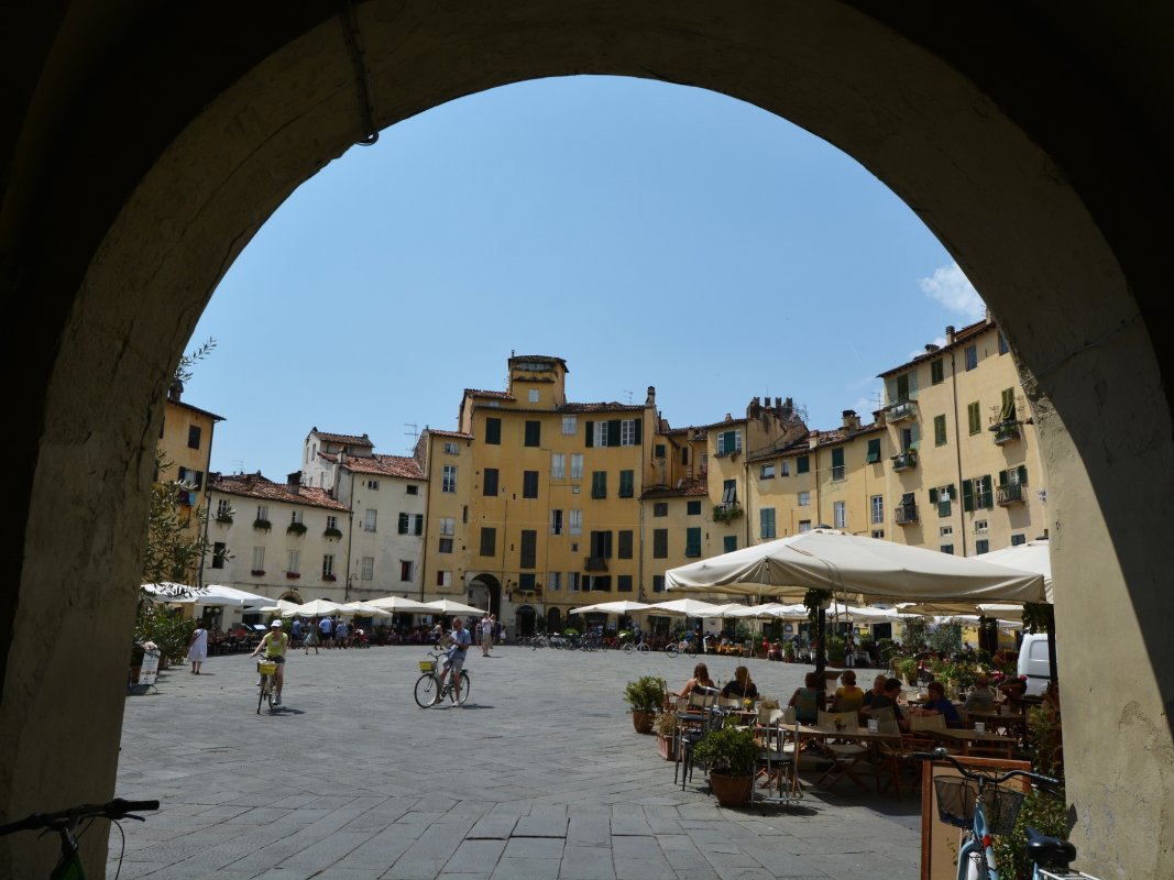 Lucca Lucca