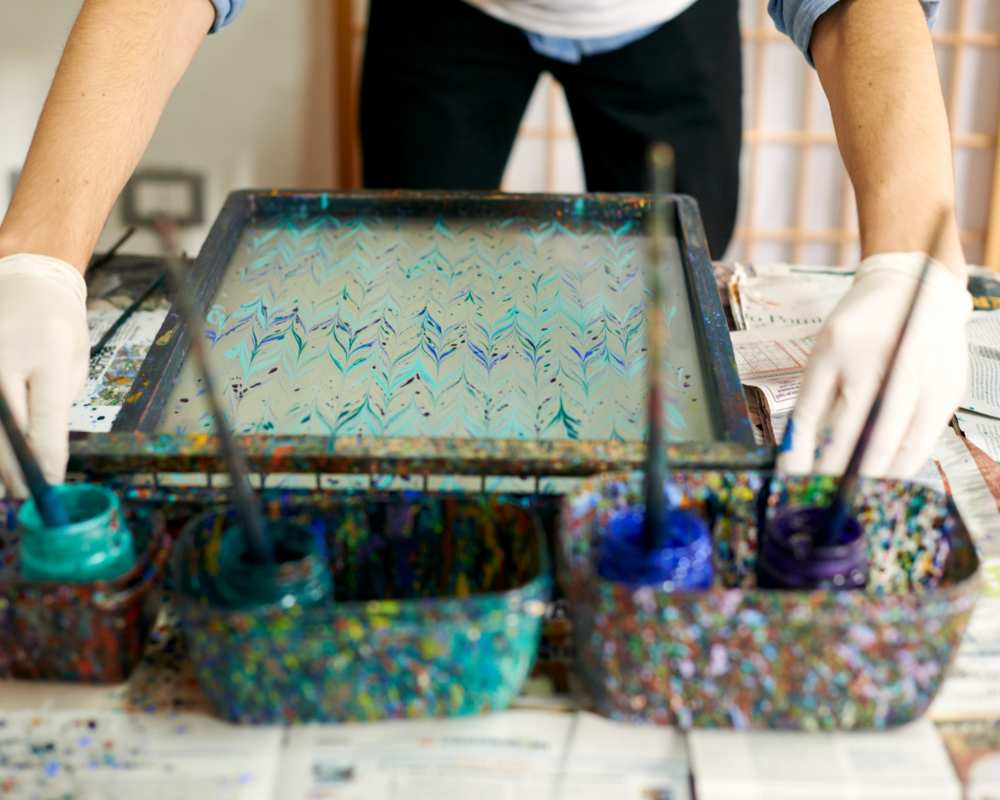 Marbling paper with Diane Bouvier