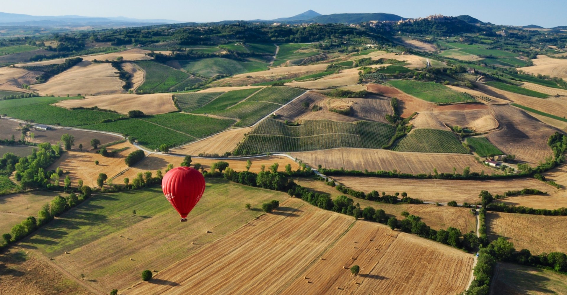 Hot air balloon flight in Tuscany