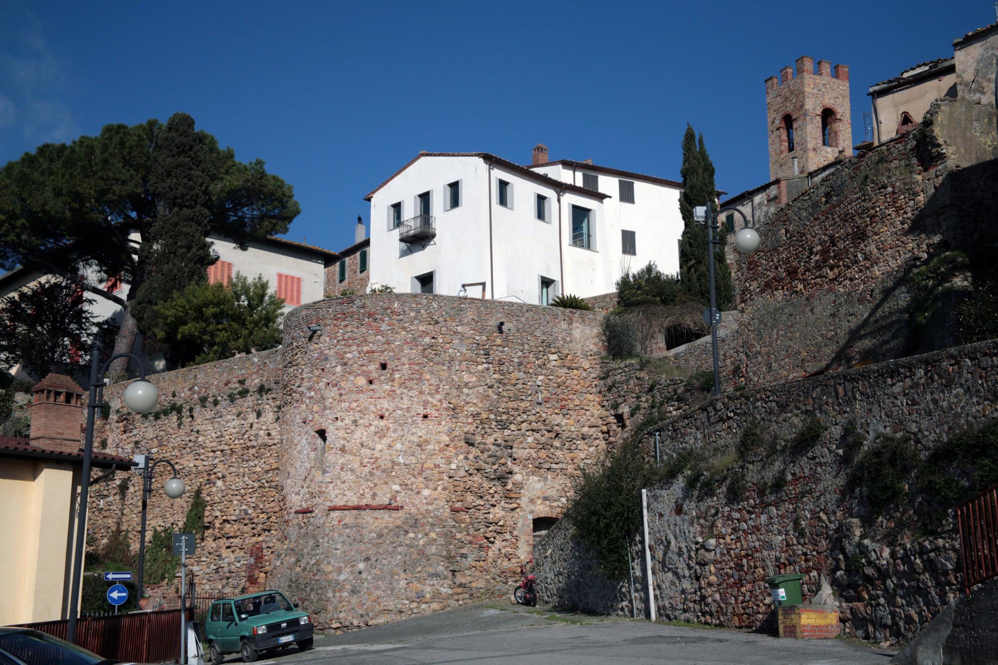 Las Murallas de Montepescali