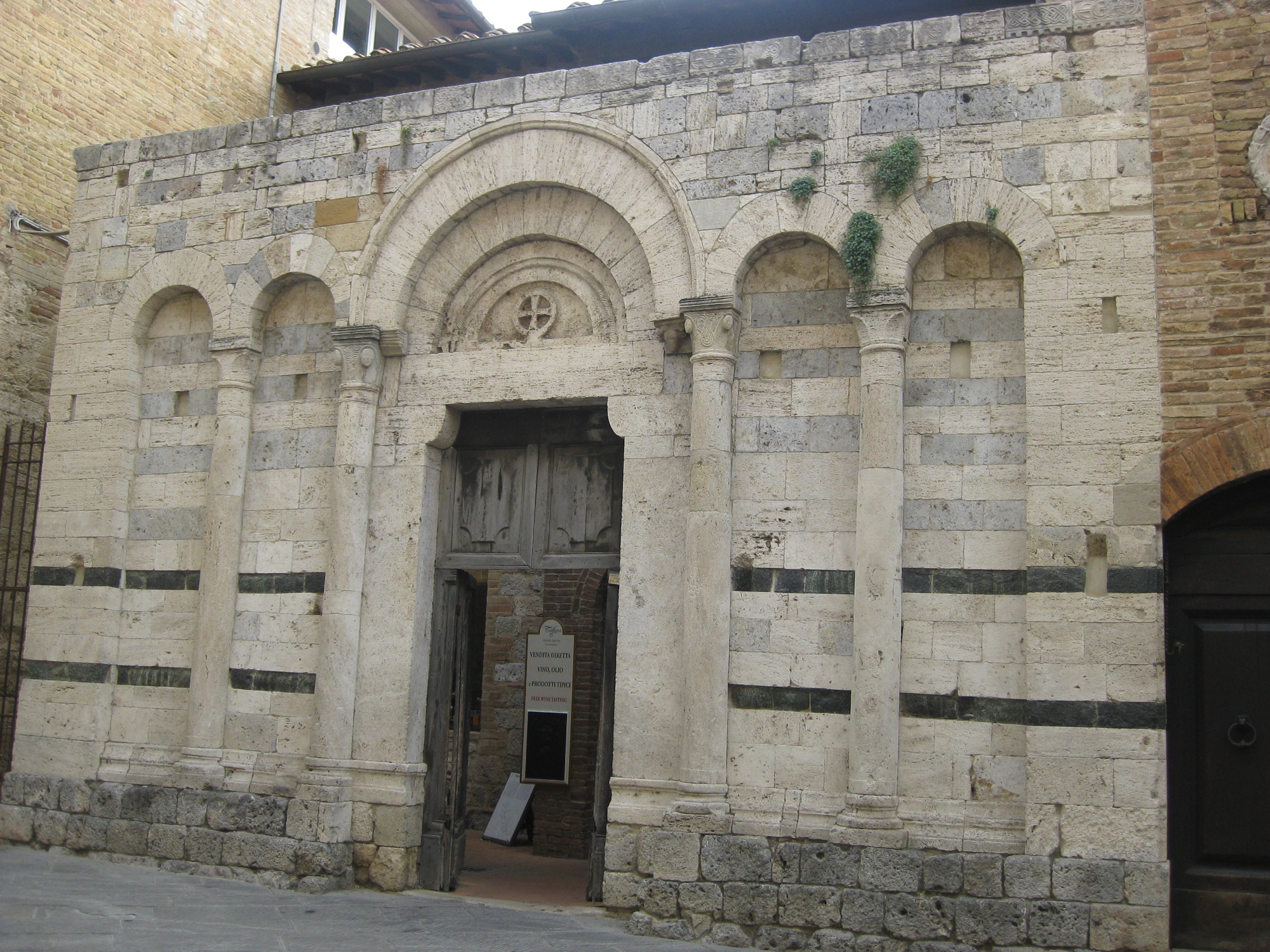 L'ingresso del museo ornitologico