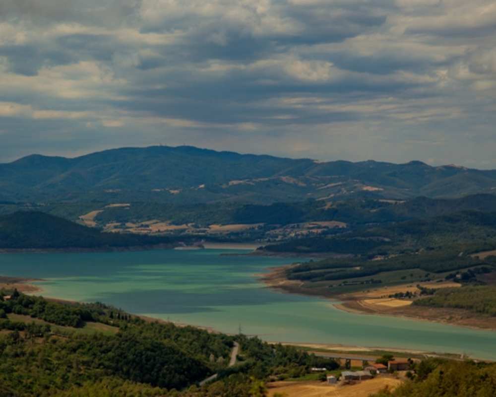 Montedoglio lake in Valtiberina