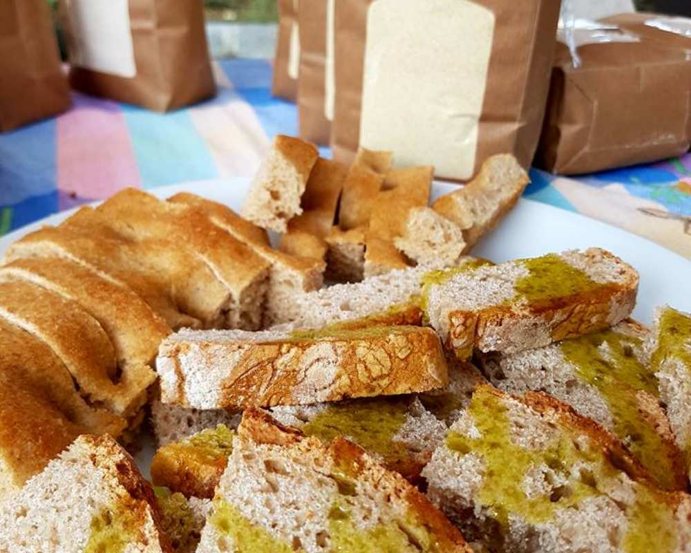Pane e olio: sapori semplici della Toscana