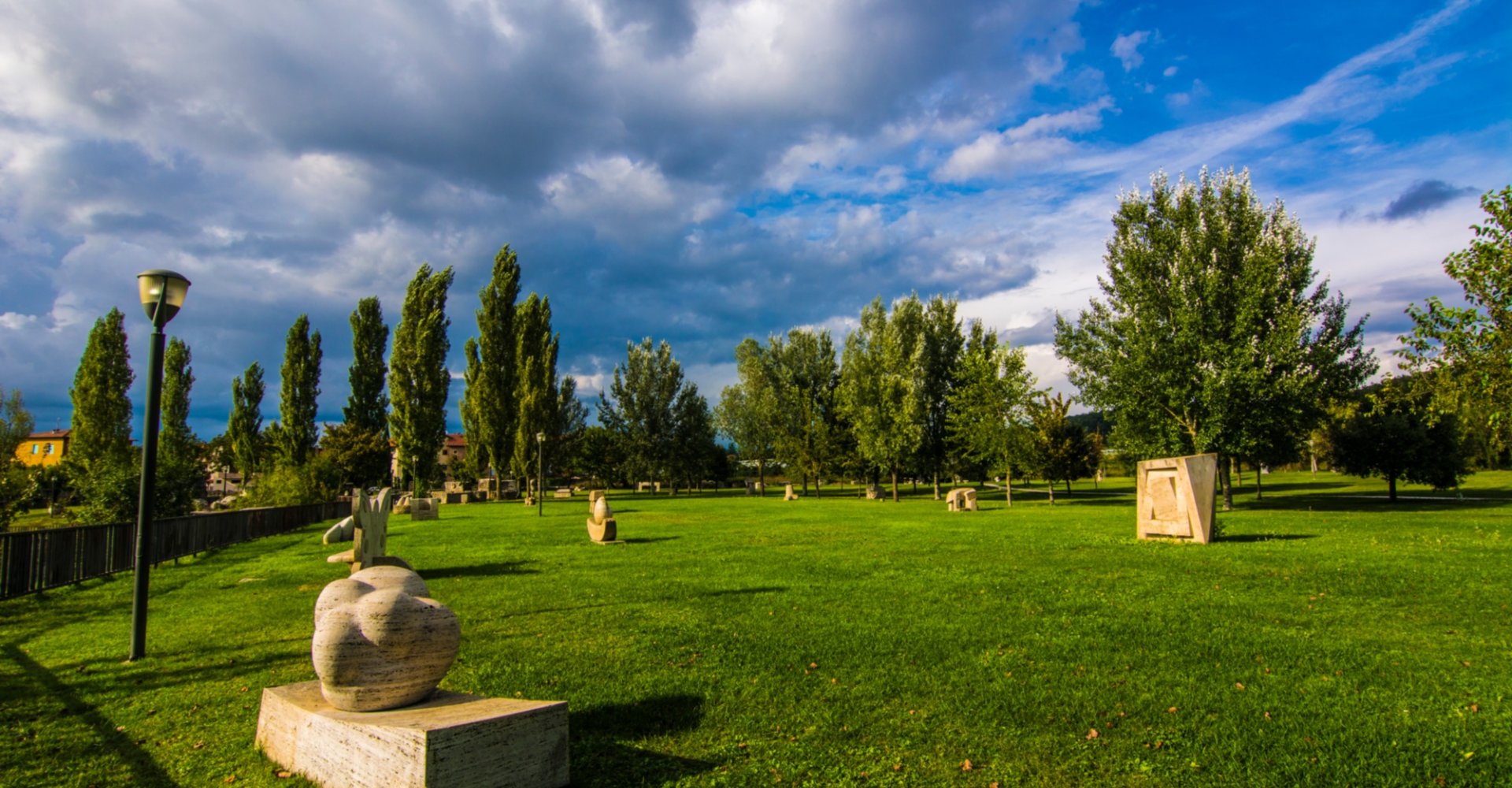 Obras de travertino en el Parque Acuático en Rapolano Terme