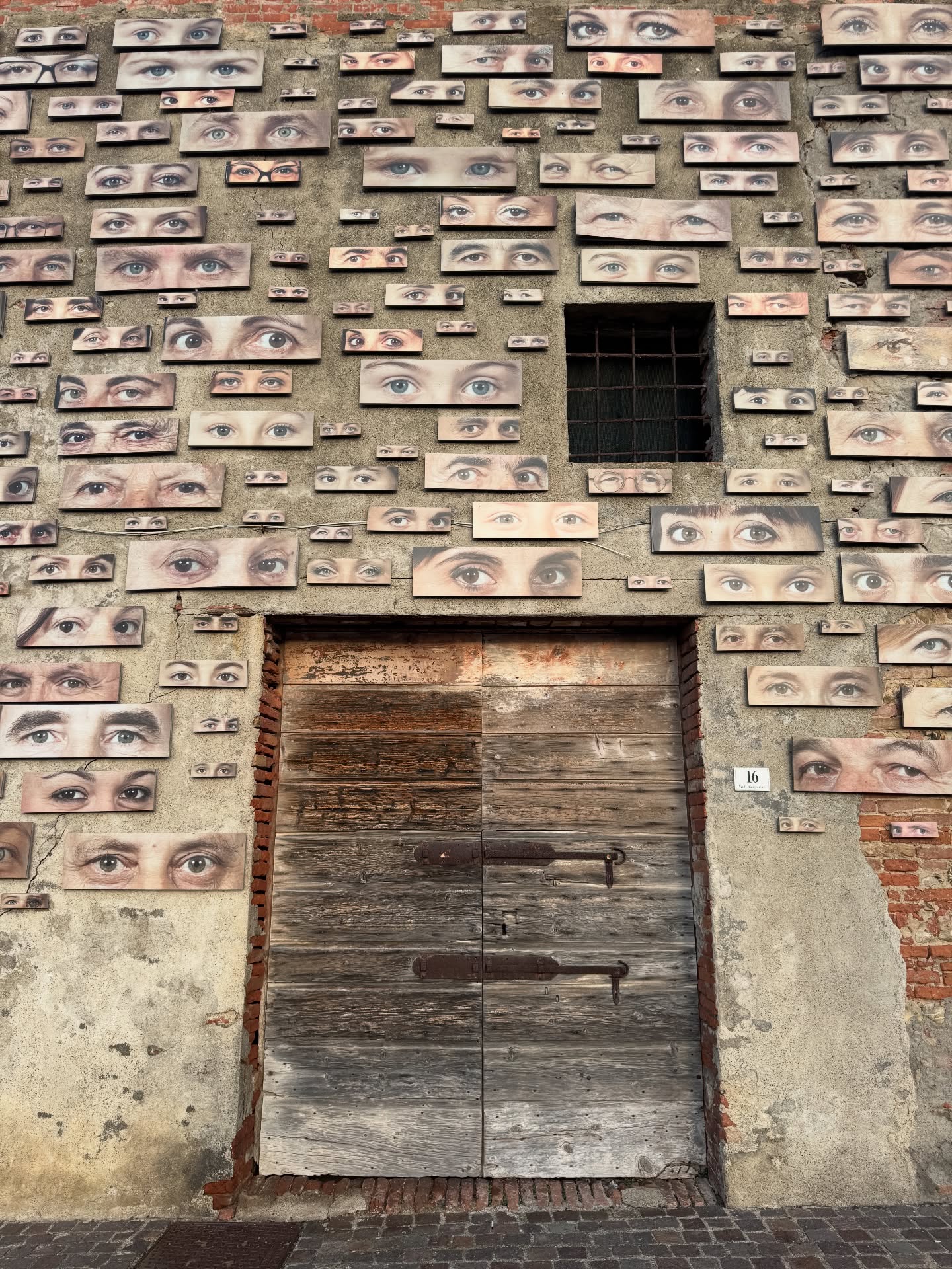Lo sguardo di Peccioli di Vittorio Corsinii