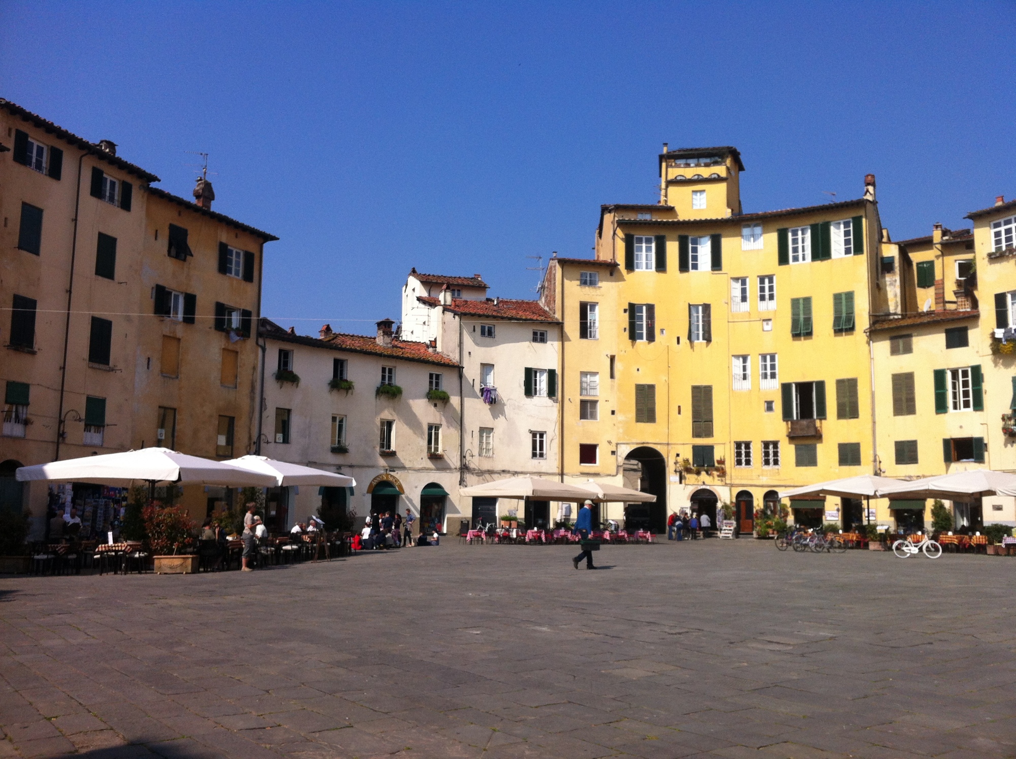 Anfiteatro Square - Lucca