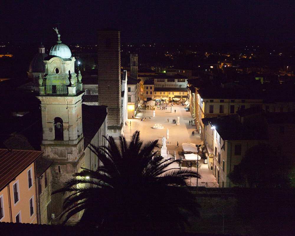 Piazza Duomo por la noche