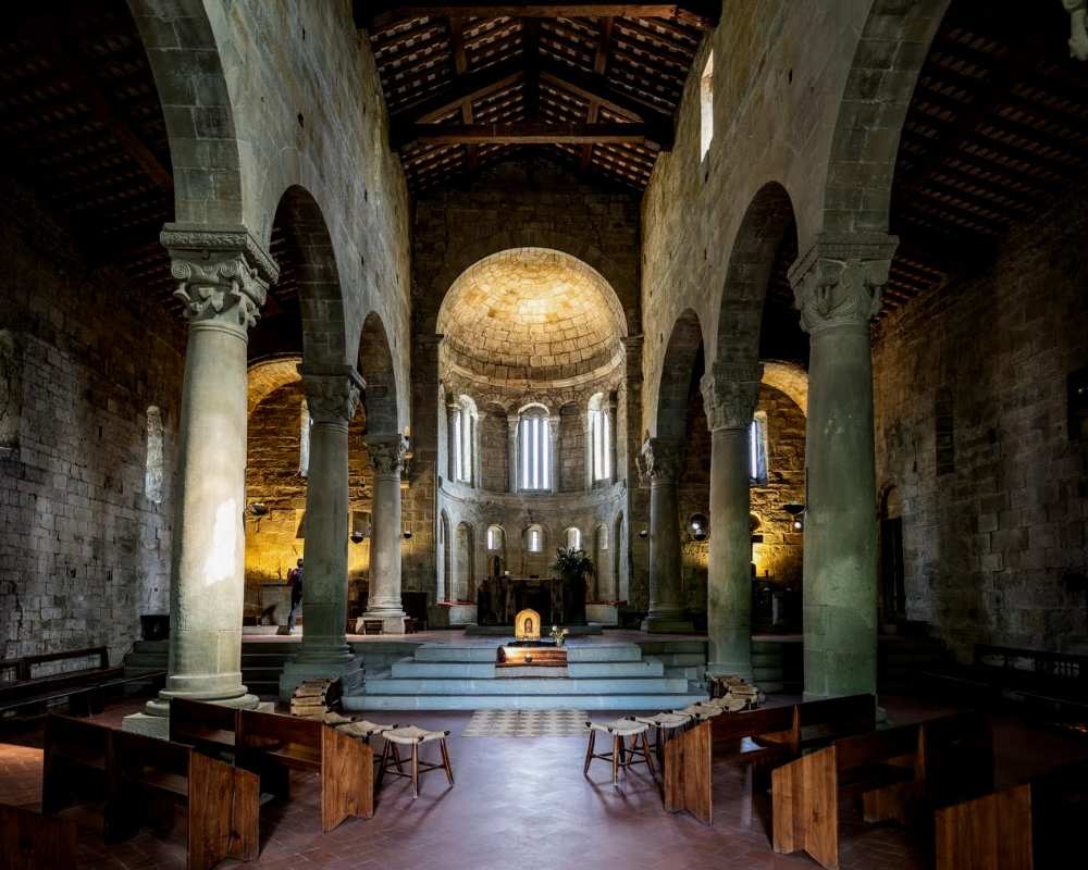 Interior de la Parroquia de San Pietro de Romena