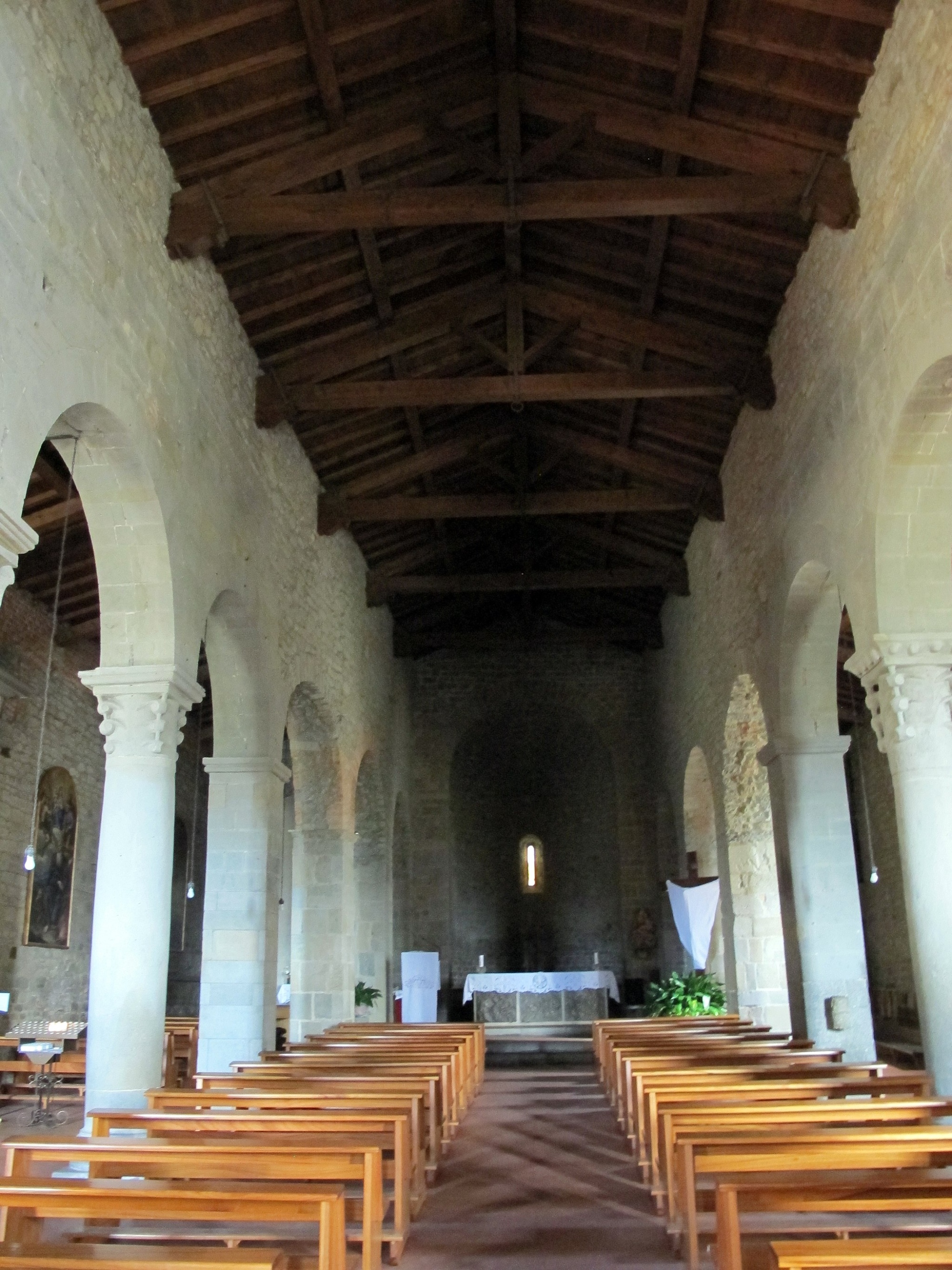 À l’intérieur de l’église paroissiale Pieve di Santa Maria a Scò