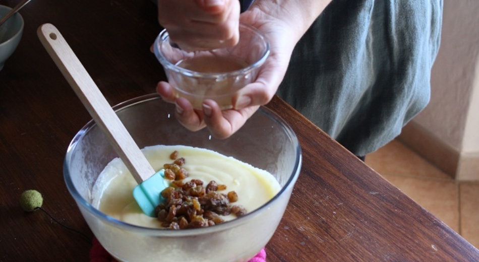 Add the raisins and let it cool Add the raisins and let it cool