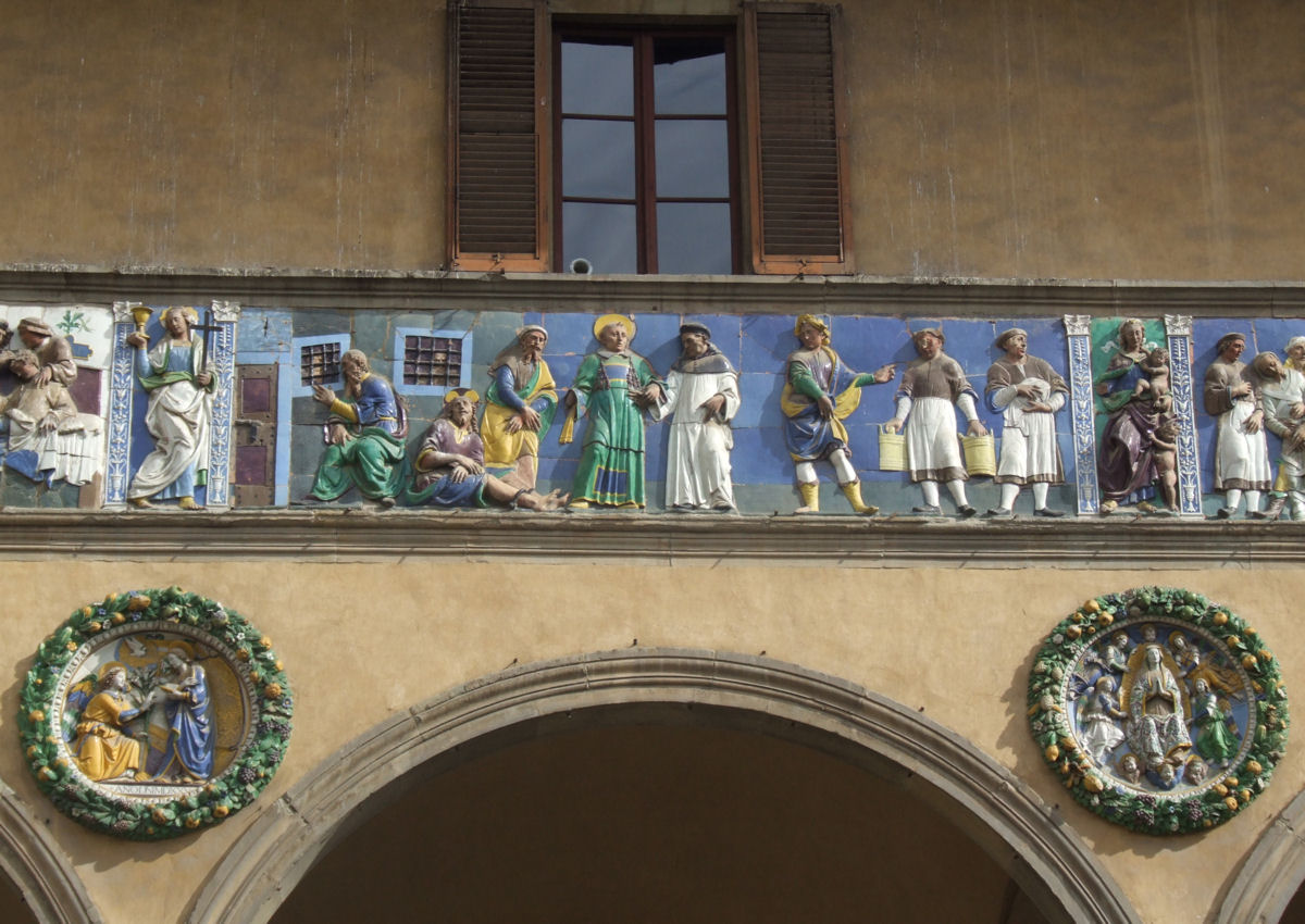 Glazed terracotta frieze on the facade