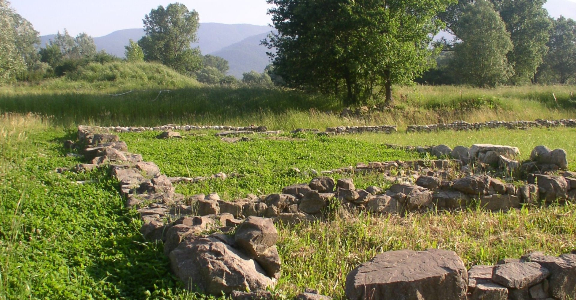 Area Archeologica di Fossa Nera