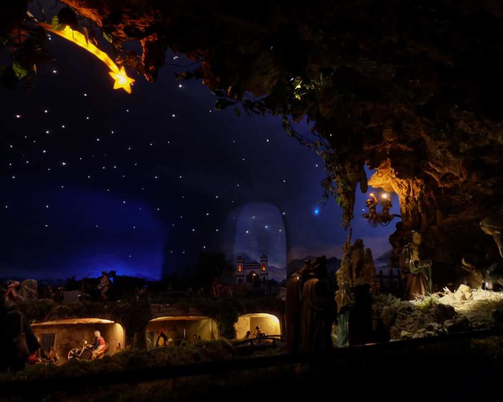 The Nativity set of Pallerone