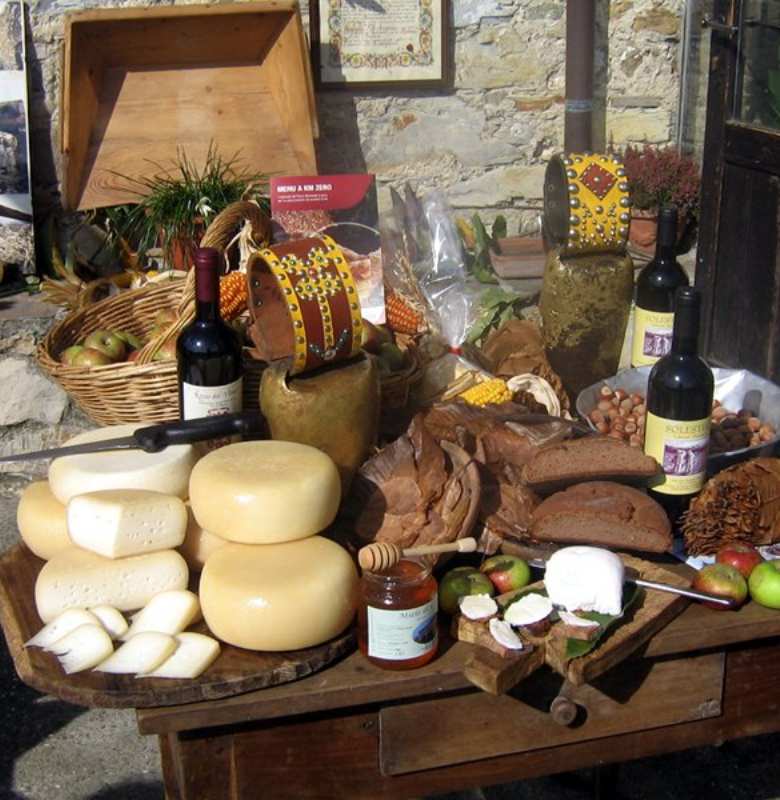 Typical products of Lunigiana