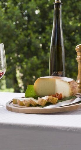 Vin, fromage, huile et miel toscan