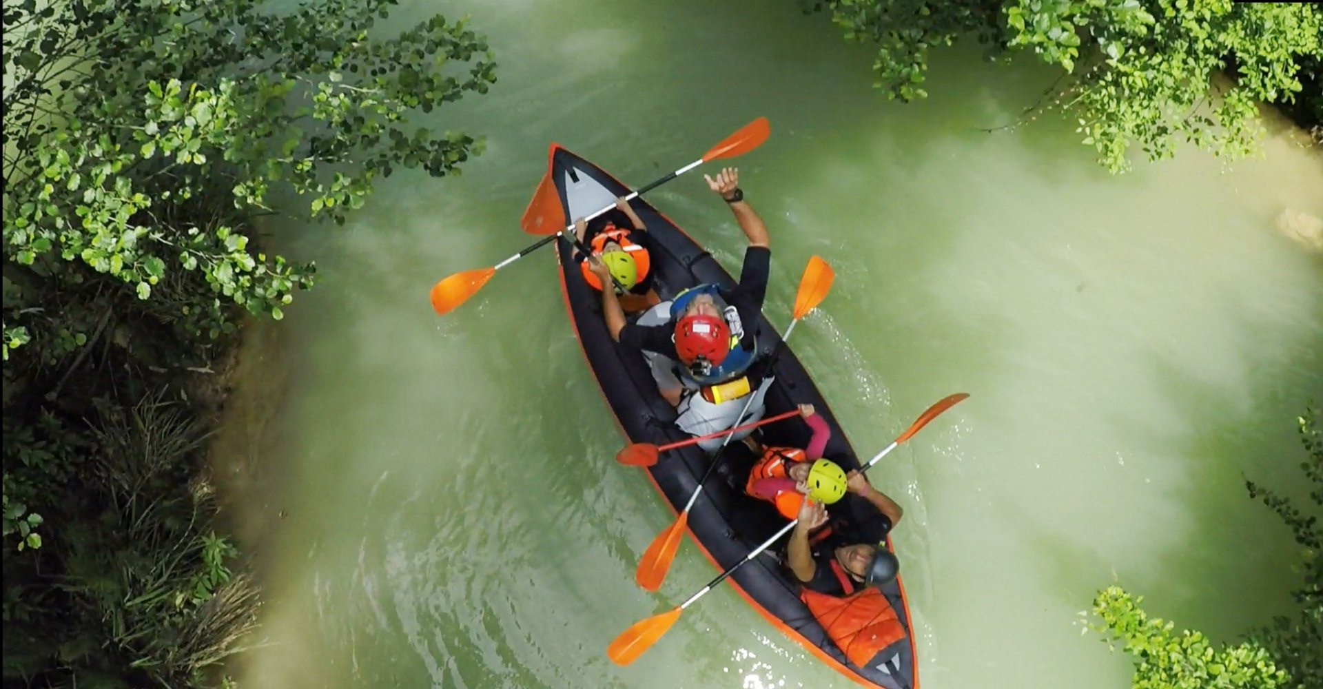 Rafting in the Elsa river