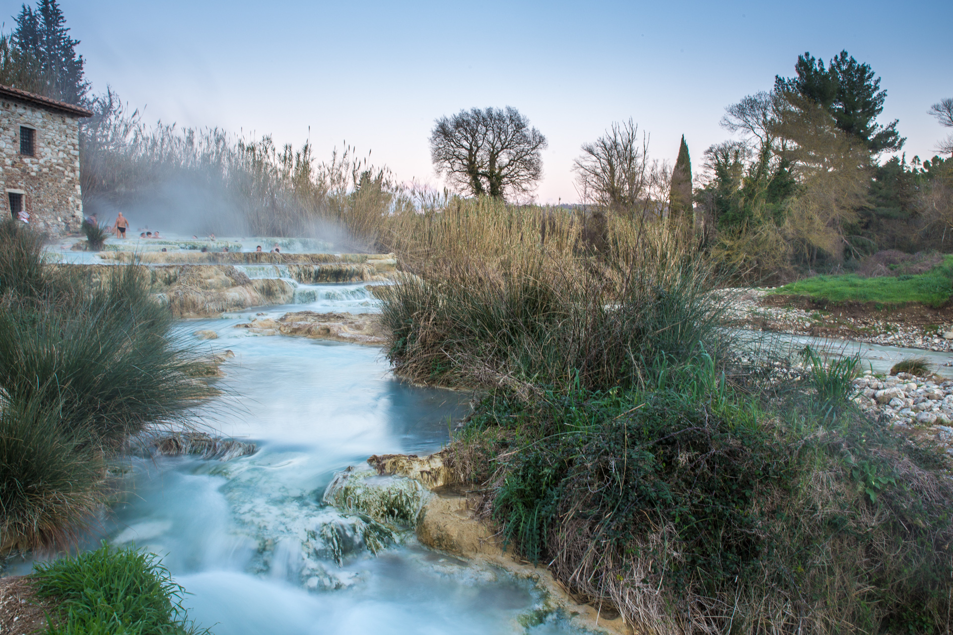 Saturnia, Mulino waterfalls