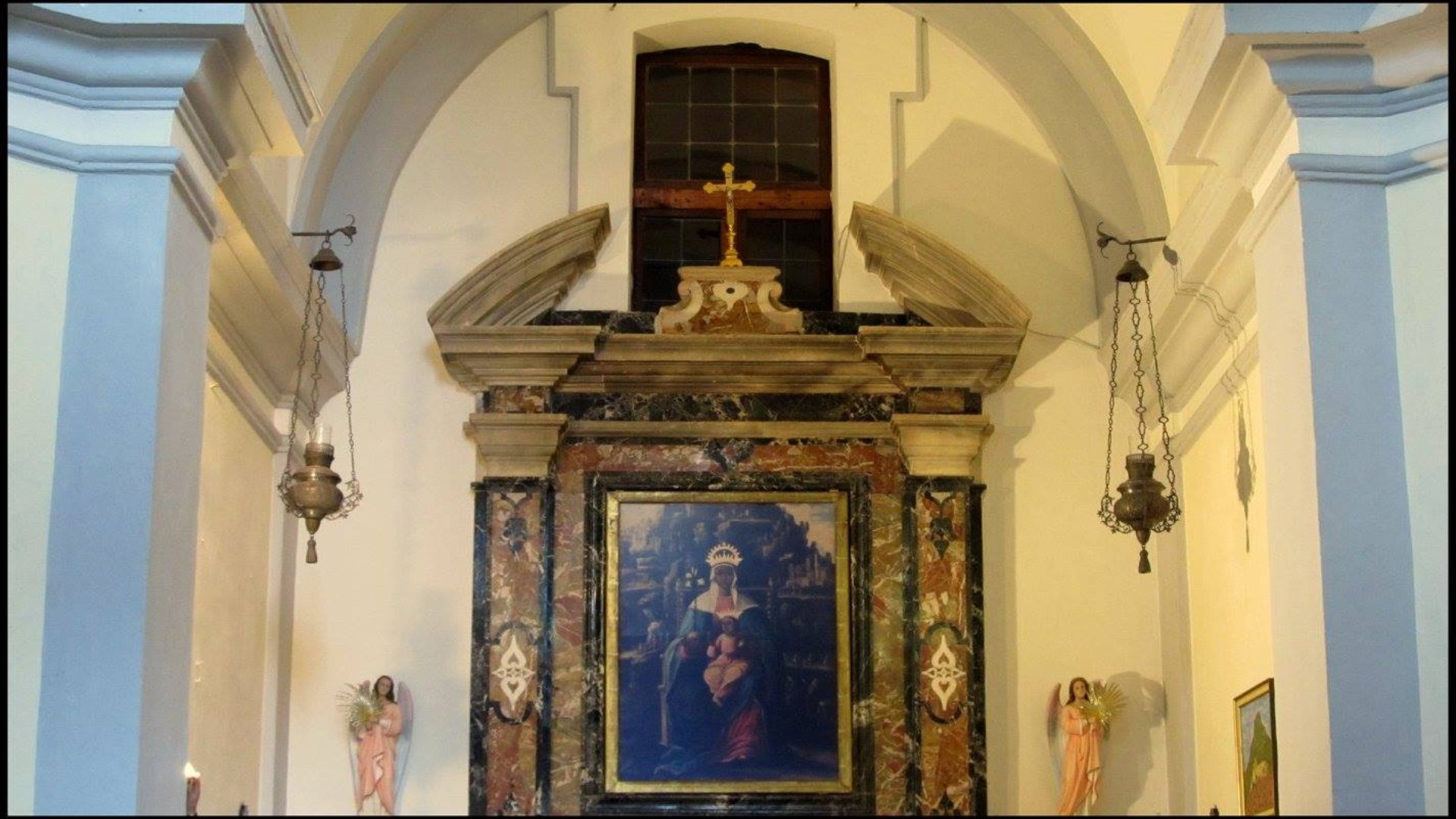 El Santuario de la Madonna de Monserrato - Isla de Elba