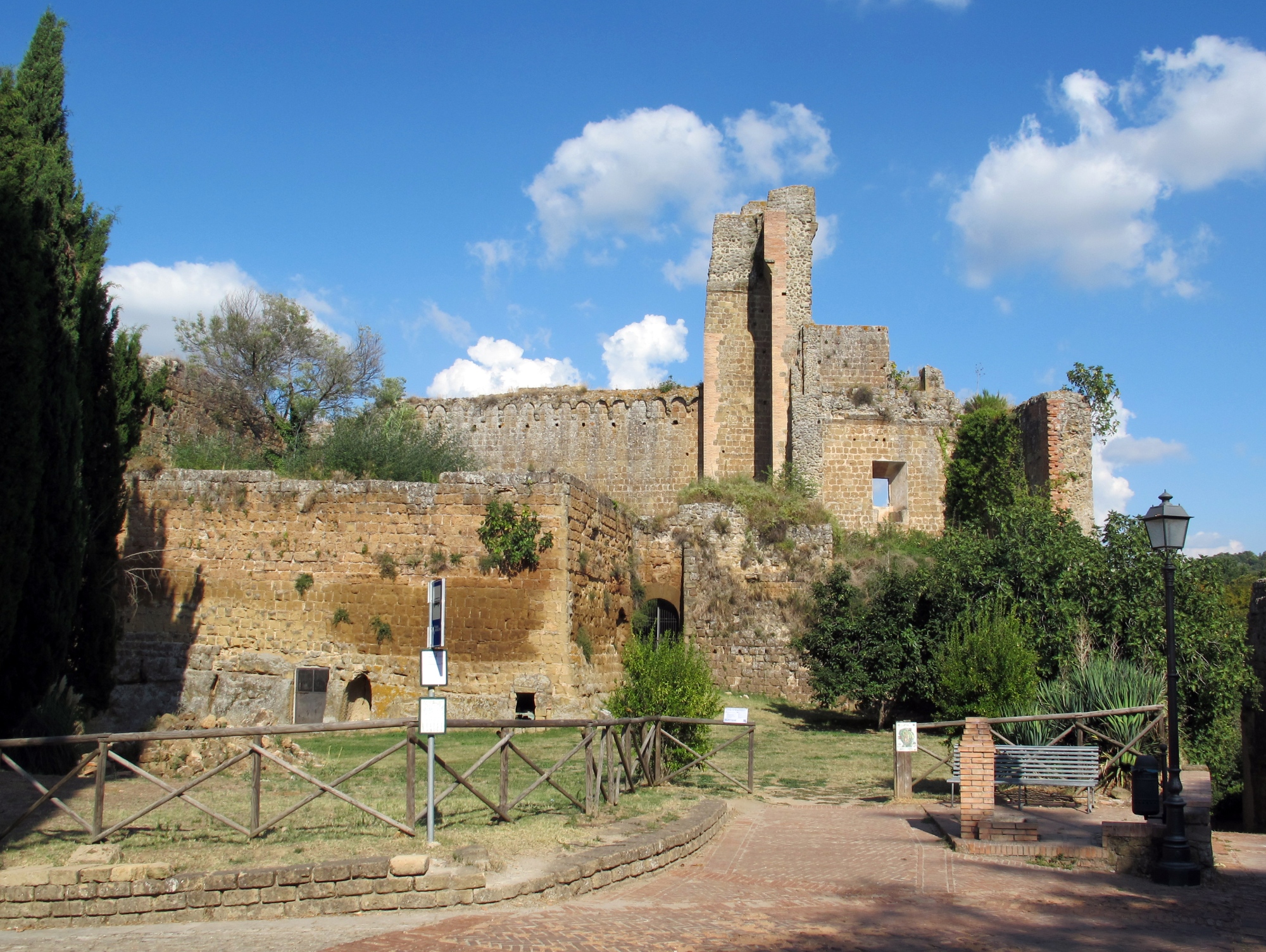 Rocca Aldobrandesca de Sovana