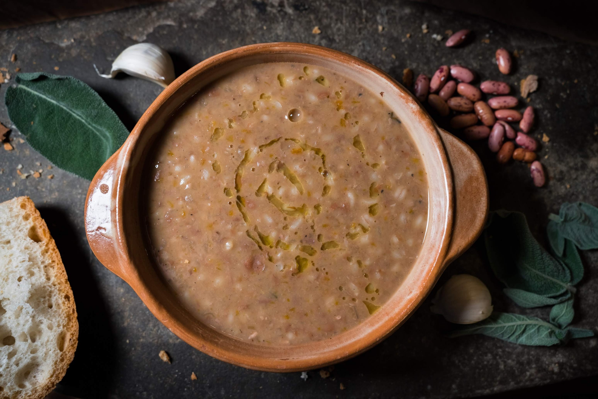 Zuppa di farro con fagiolo antico rosso