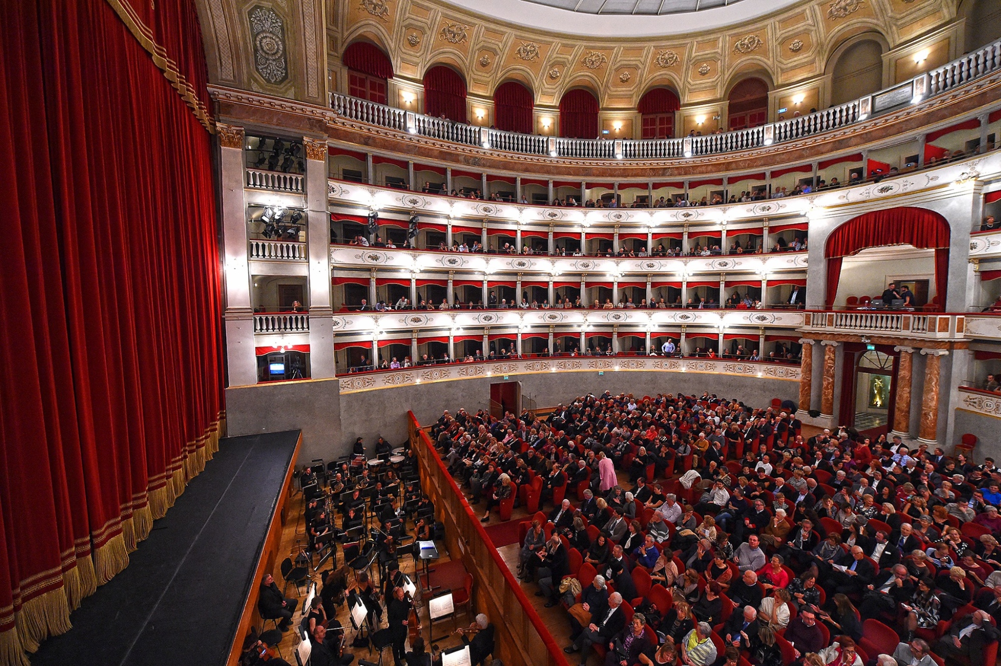 Il Teatro Goldoni di Livorno